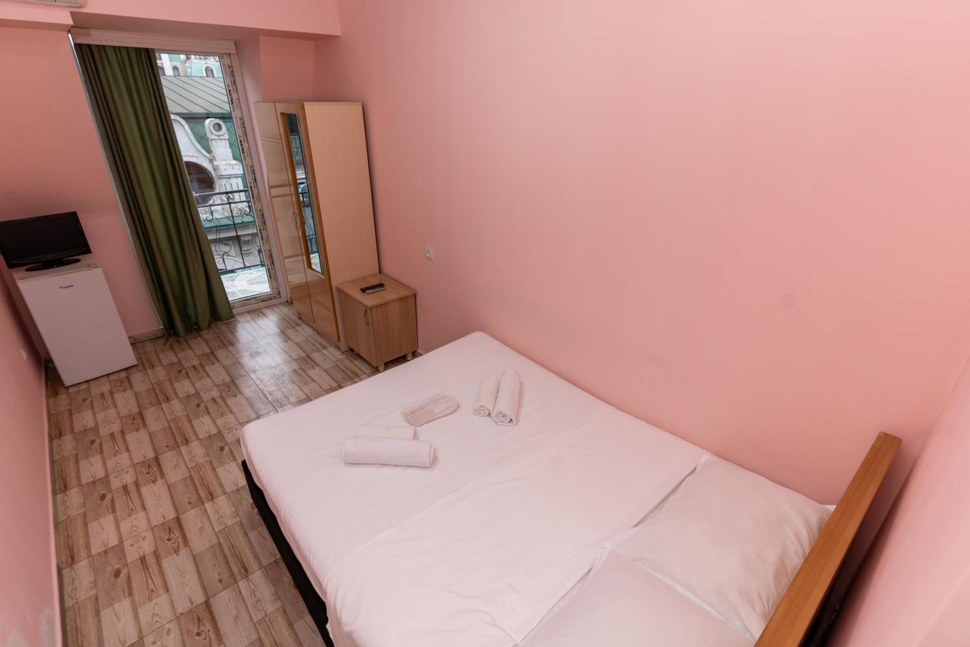 Hotel Ponto Vechio Batumi Exterior photo