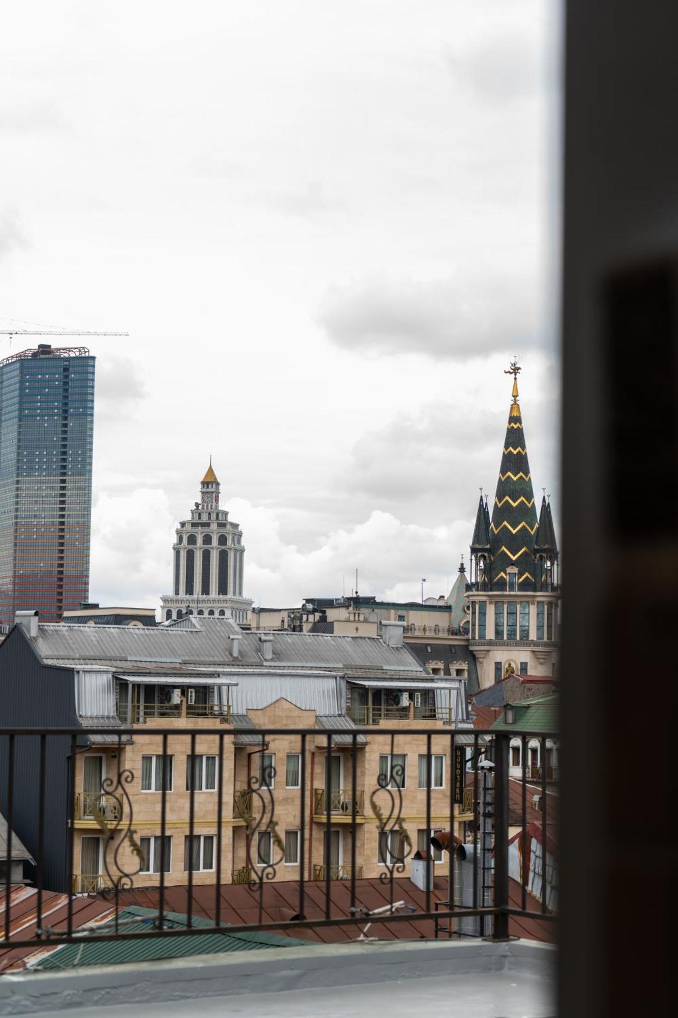 Hotel Ponto Vechio Batumi Exterior photo