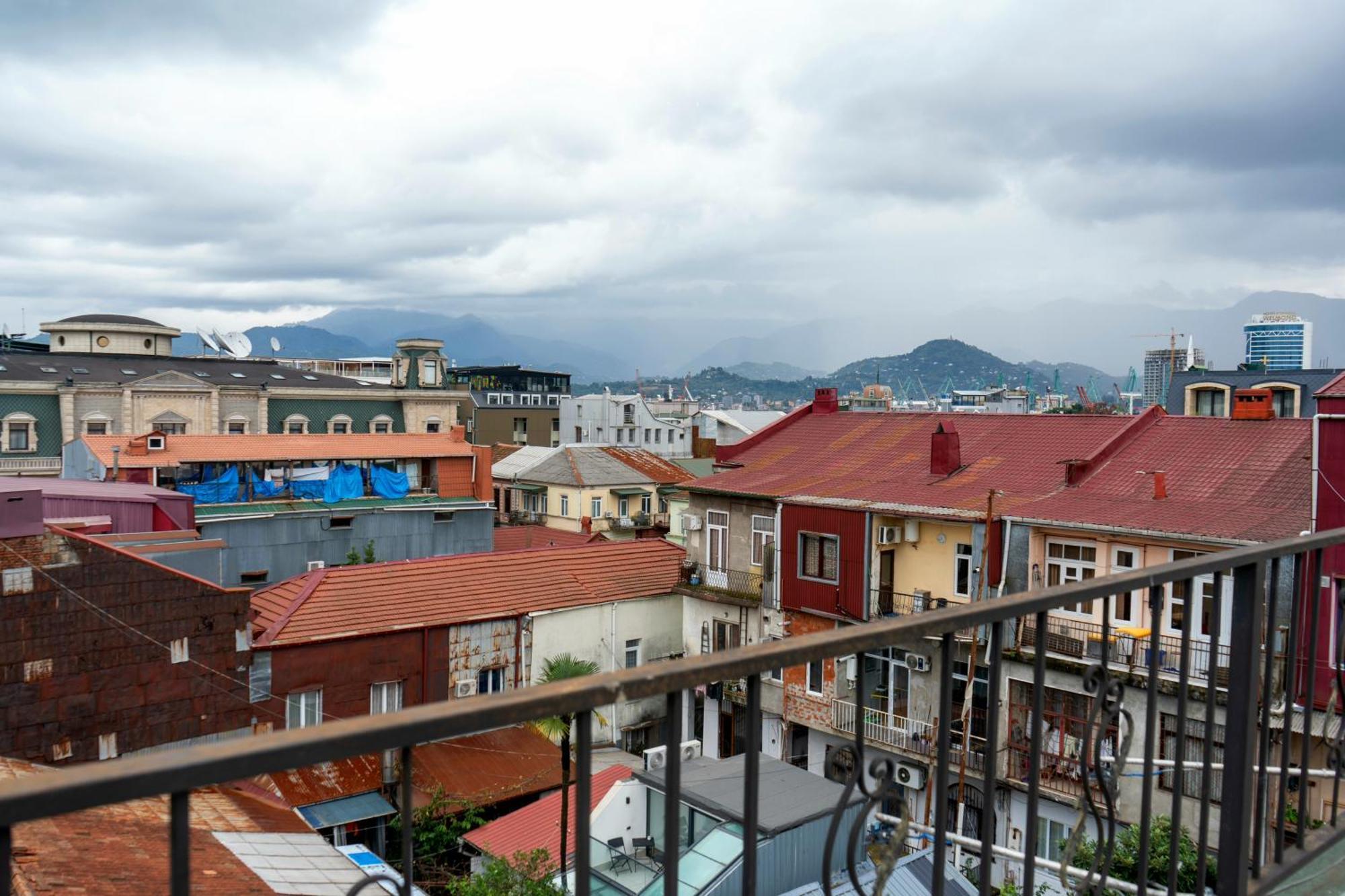 Hotel Ponto Vechio Batumi Exterior photo